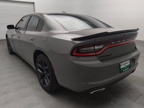 Used 2019 Dodge Charger SXT w/ Plus Group RWD image 5