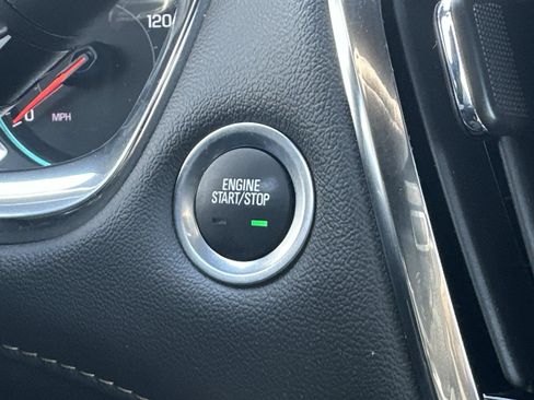 Certified 2023 Chevrolet Traverse LT image 27