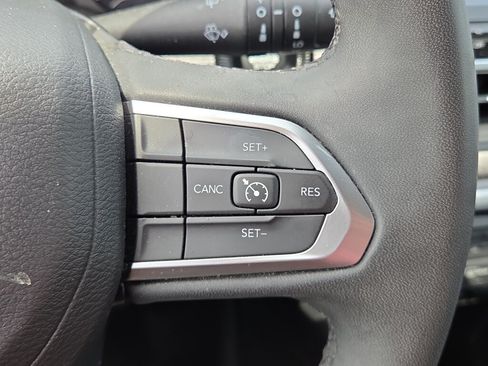 Used 2024 Jeep Compass Latitude AWD/4WD image 20