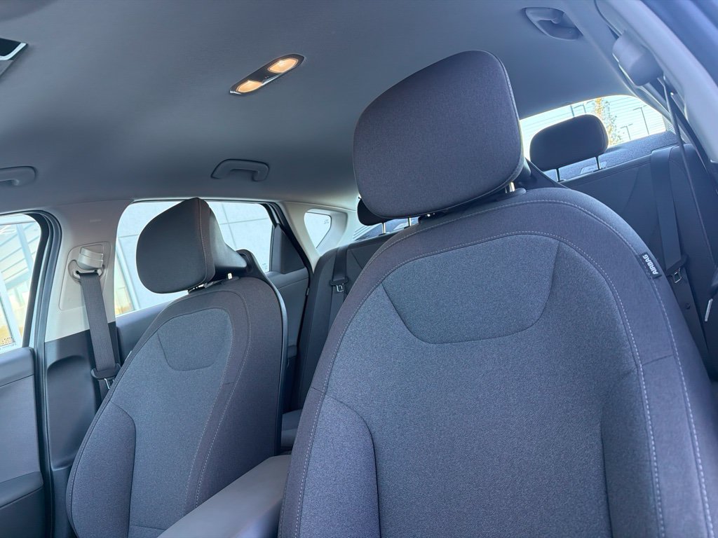 Used 2025 Kia K4 FWD image 5