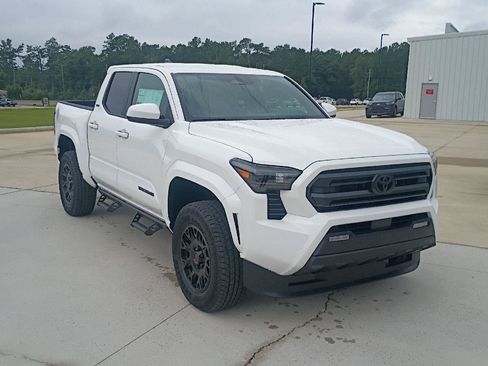 New 2026 Toyota Tacoma SR5 AWD/4WD image 1