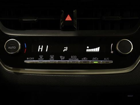 Used 2024 Toyota Corolla LE image 19