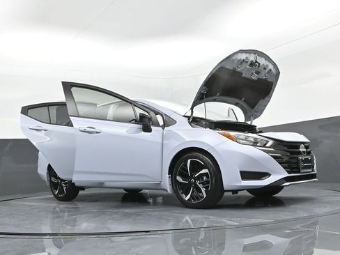 Certified 2025 Nissan Versa SR w/ Trunk Package image 38