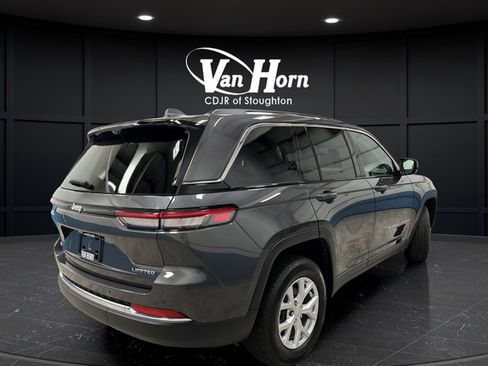 Used 2023 Jeep Grand Cherokee Limited w/ Luxury Tech Group II AWD/4WD image 7