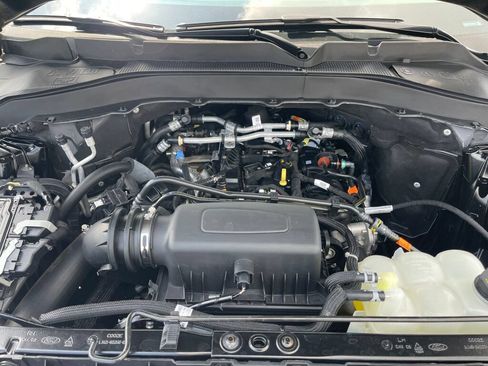 Certified 2023 Ford Explorer XLT AWD/4WD image 39