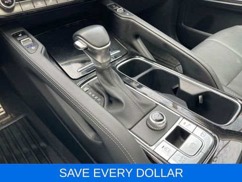 Used 2024 Kia Telluride SX w/ Towing Package FWD image 17