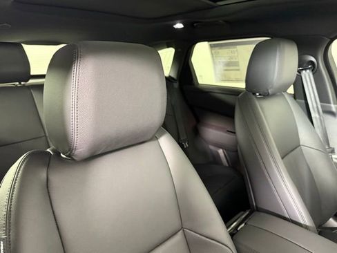 New 2026 Land Rover Range Rover Velar S image 27