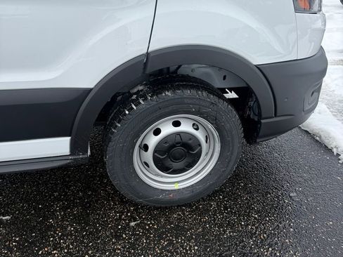 New 2026 Ford Transit 250 148 Medium Roof w/ Load Area Protection Package image 4