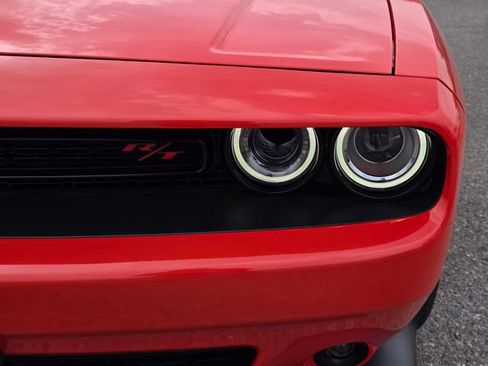 Used 2022 Dodge Challenger R/T Scat Pack w/ Shaker Package RWD image 3