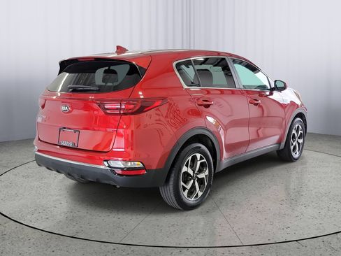 Used 2022 Kia Sportage LX AWD/4WD image 2