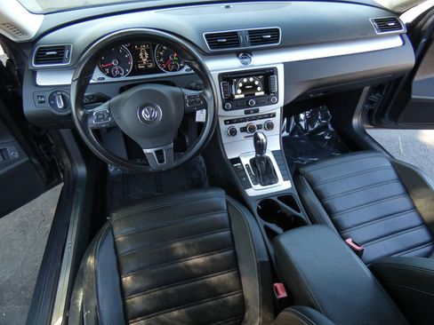 Used 2014 Volkswagen CC Sport image 22