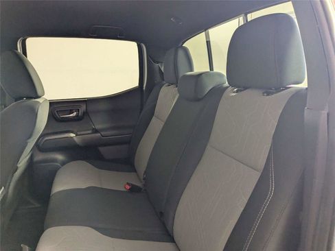 Used 2023 Toyota Tacoma TRD Off-Road w/ Technology Package image 33