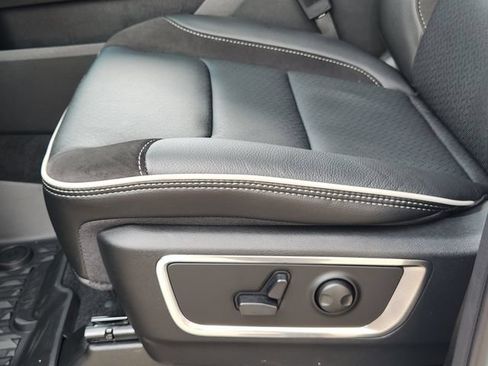 New 2026 RAM 1500 Laramie AWD/4WD image 21