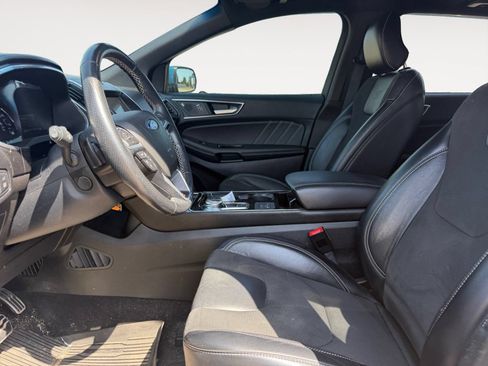 Used 2019 Ford Edge ST w/ Equipment Group 401A AWD/4WD image 9