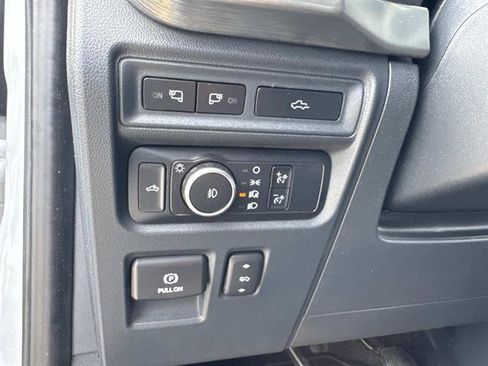 Used 2022 Ford F150 Lariat w/ Equipment Group 502A High AWD/4WD image 15