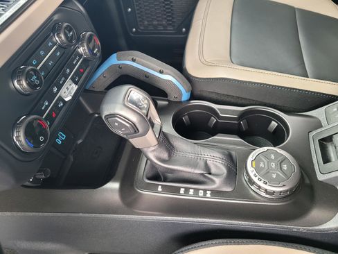 Used 2023 Ford Bronco Wildtrak image 20