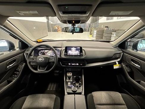 New 2026 Nissan Rogue SV w/ Cold Weather Package AWD/4WD image 12