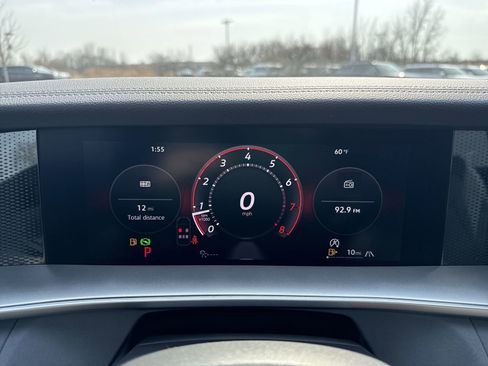 New 2026 Volkswagen Tiguan SE R-Line AWD/4WD image 16