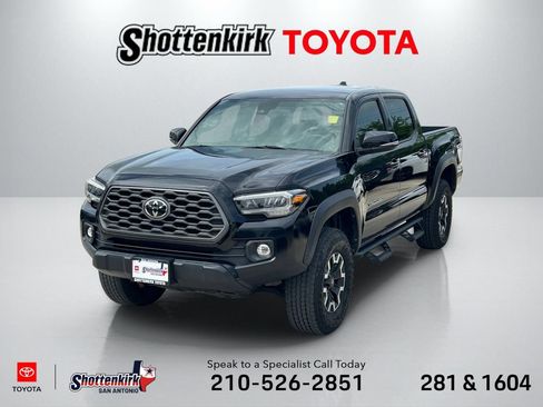 Used 2022 Toyota Tacoma TRD Off-Road AWD/4WD image 1