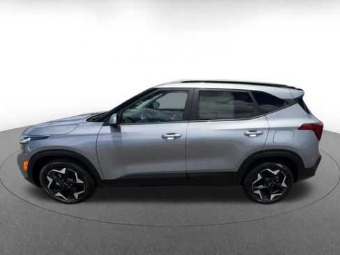 Used 2025 Kia Seltos S FWD image 8