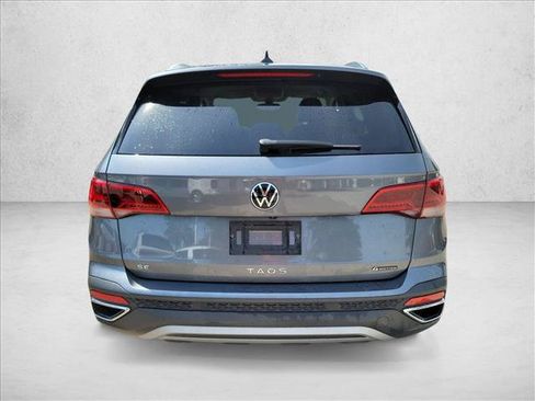 Used 2023 Volkswagen Taos SE AWD/4WD image 6