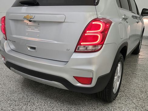 Used 2019 Chevrolet Trax LT w/ LT Convenience Package AWD/4WD image 31