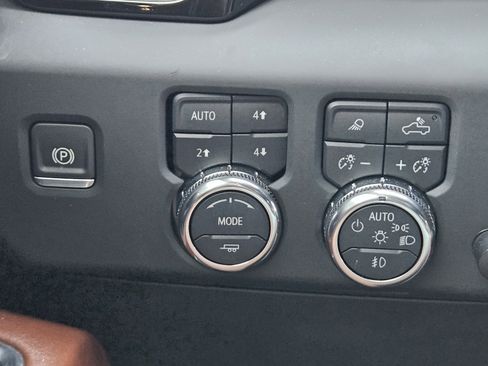 Used 2024 GMC Sierra 1500 Denali Ultimate image 22