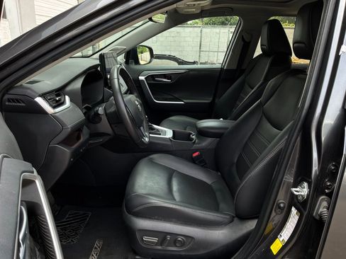 Used 2024 Toyota RAV4 Limited FWD image 10