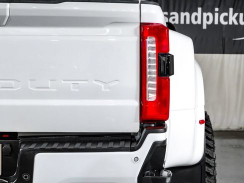 Used 2026 Ford F350 Lariat AWD/4WD image 44