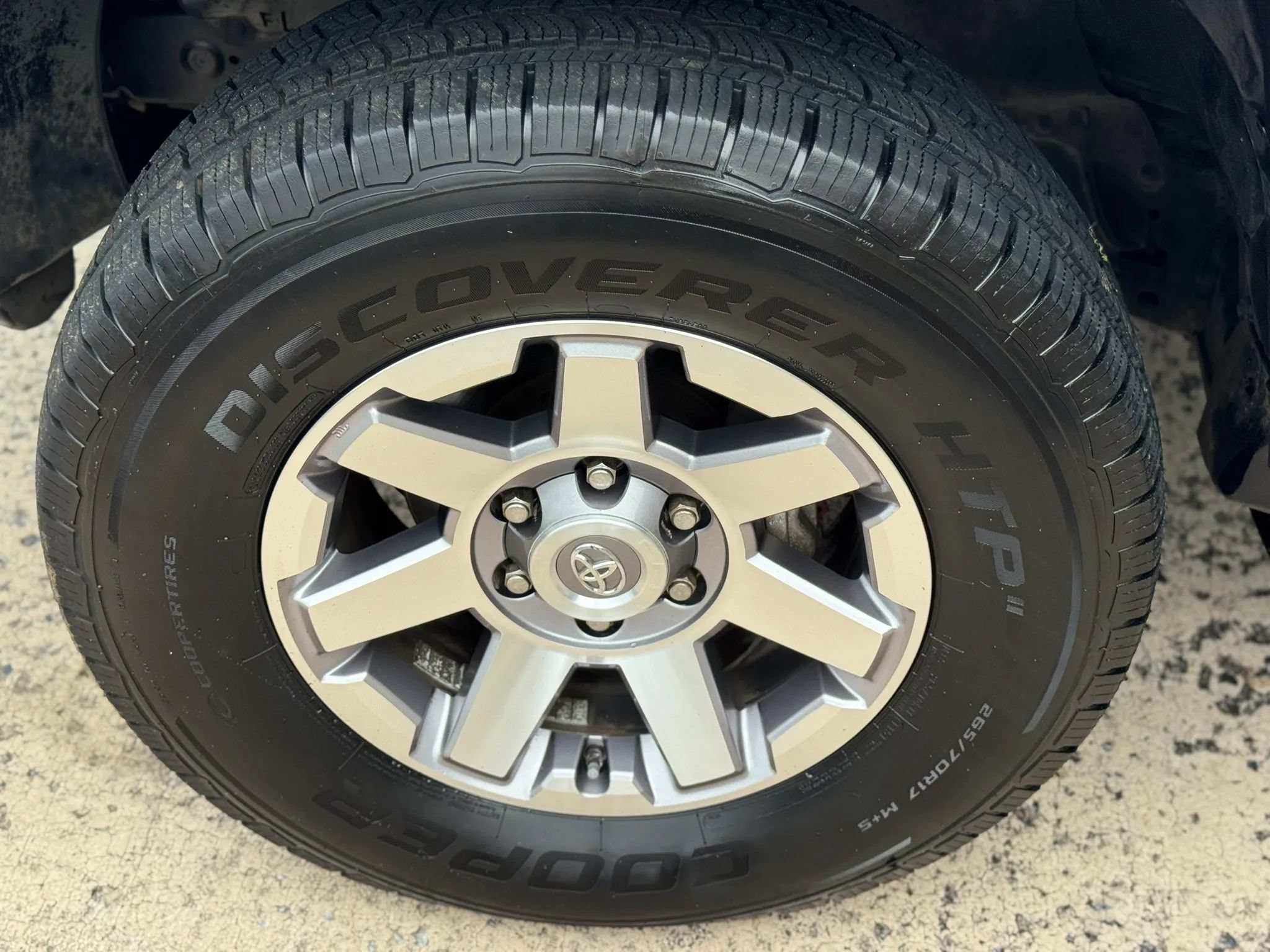 Used 2014 Toyota FJ Cruiser 4WD w/ Upgrade Package image 41