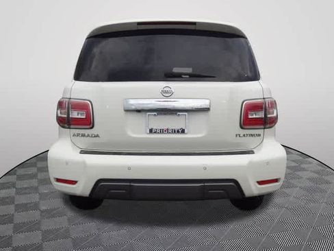 Used 2020 Nissan Armada Platinum w/ Captain's Chairs Package RWD image 3