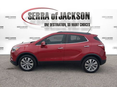 Used 2018 Buick Encore Preferred FWD image 5