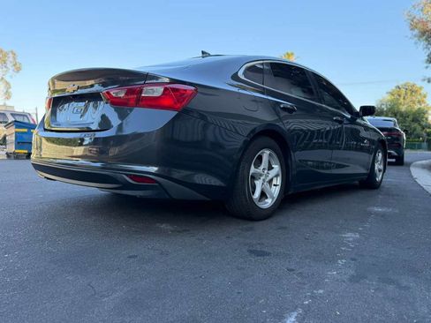Used 2017 Chevrolet Malibu LS FWD image 9