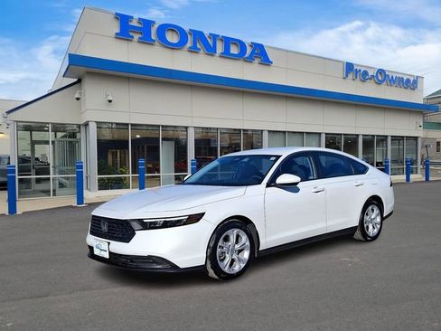 Used 2025 Honda Accord LX image 1