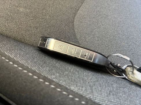 Used 2025 Kia K4 LXS image 21