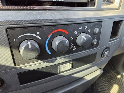 Used 2008 Dodge Ram 1500 Truck SLT image 12