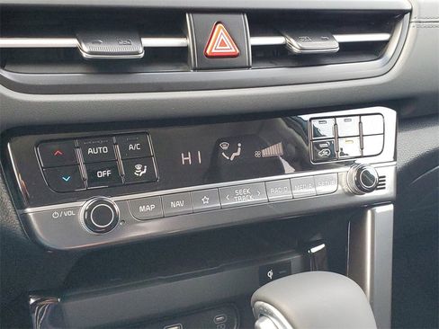 New 2026 Kia Seltos SX image 24