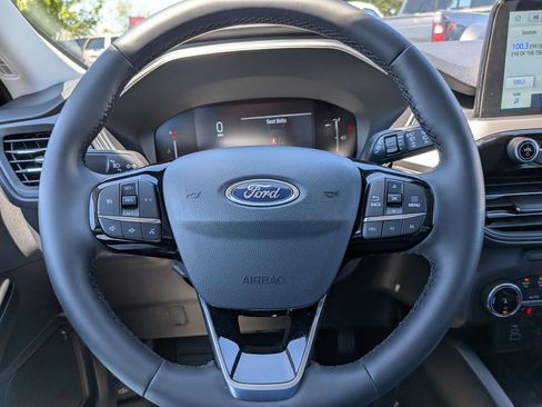 Used 2025 Ford Escape Active w/ Cold Weather Package AWD/4WD image 18