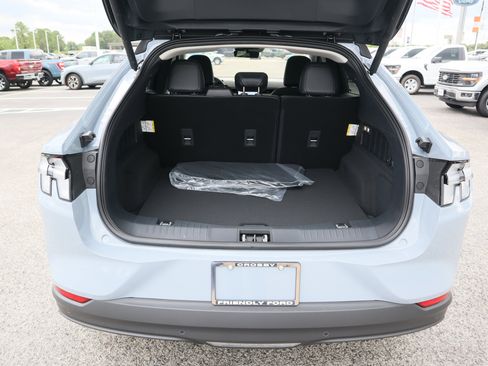 New 2025 Ford Mustang Mach-E Premium image 7