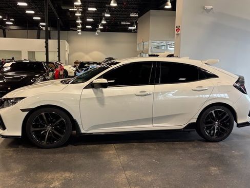Used 2020 Honda Civic Sport image 4