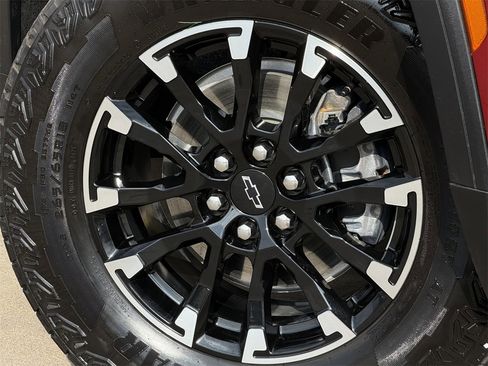 Certified 2024 Chevrolet Traverse Z71 image 10