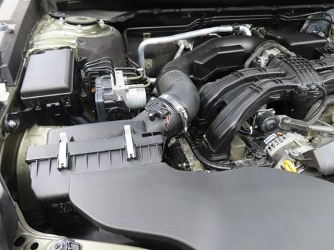 Used 2023 Subaru Outback Touring AWD/4WD image 28