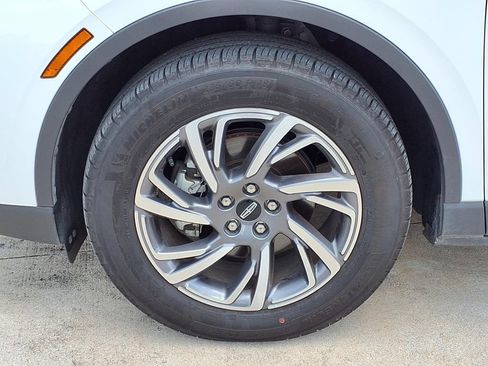 Used 2025 Lincoln Corsair FWD w/ Equipment Group 101A image 25