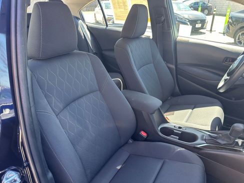 Used 2025 Toyota Corolla LE image 34