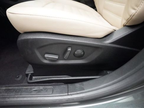 Used 2024 Ford Edge SEL w/ Convenience Package AWD/4WD image 30