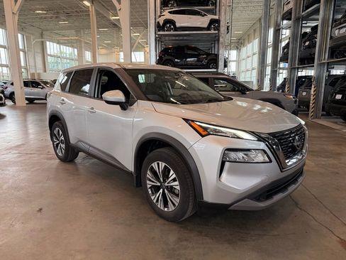 Used 2023 Nissan Rogue SV AWD/4WD image 1