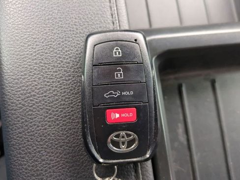 Used 2022 Toyota Tundra Limited RWD image 28
