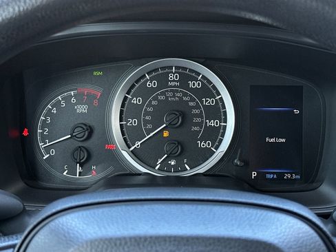 Used 2022 Toyota Corolla LE w/ LE Convenience Package FWD image 22