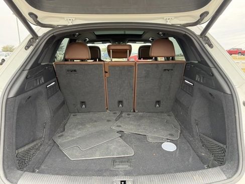 Used 2018 Audi Q5 2.0T Premium Plus w/ Premium Plus Package image 11