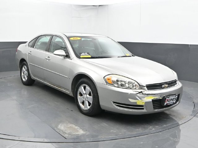 Used 2008 Chevrolet Impala LT FWD image 5